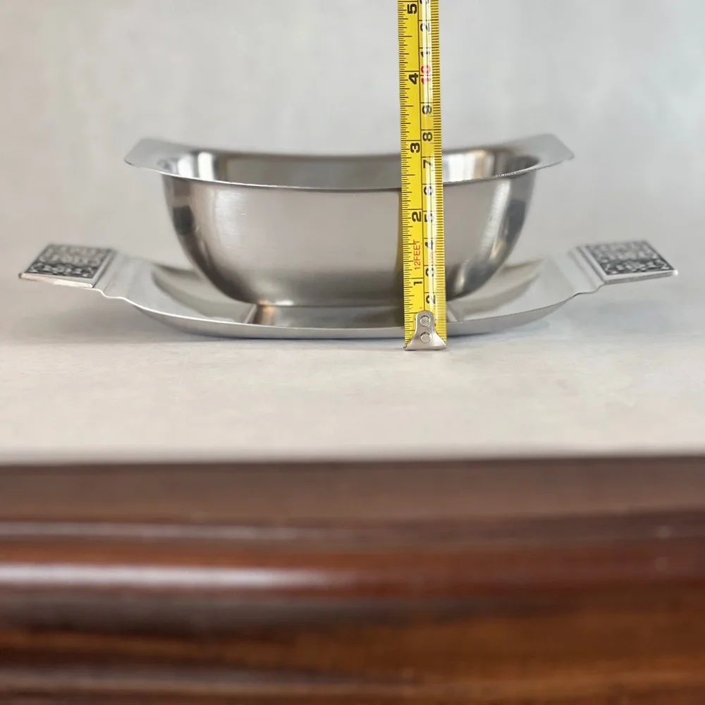 Vintage Stanley Roberts ‘Burgundy’ Velvet Stainless Gravy Boat w/ Attached Tray - Picture 9 of 10